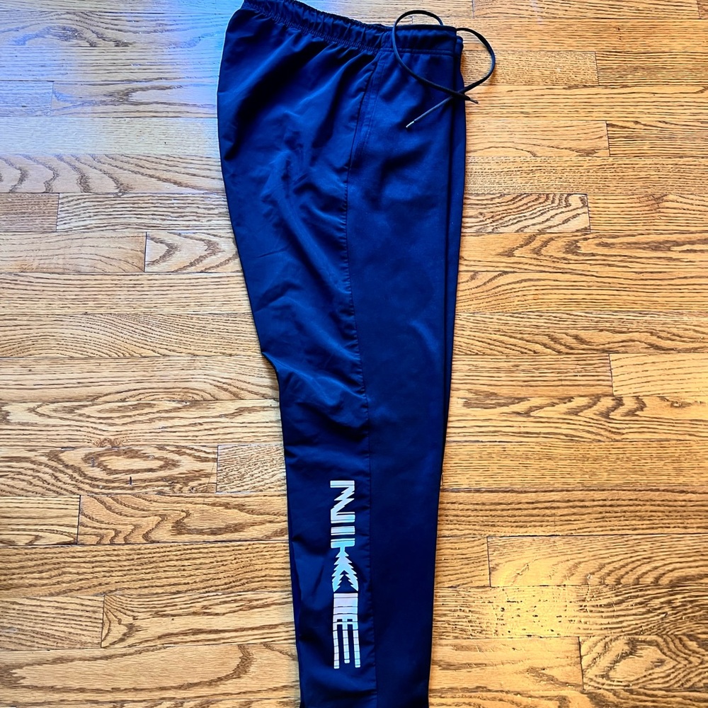 Nike Men's Dark Blue Joggers